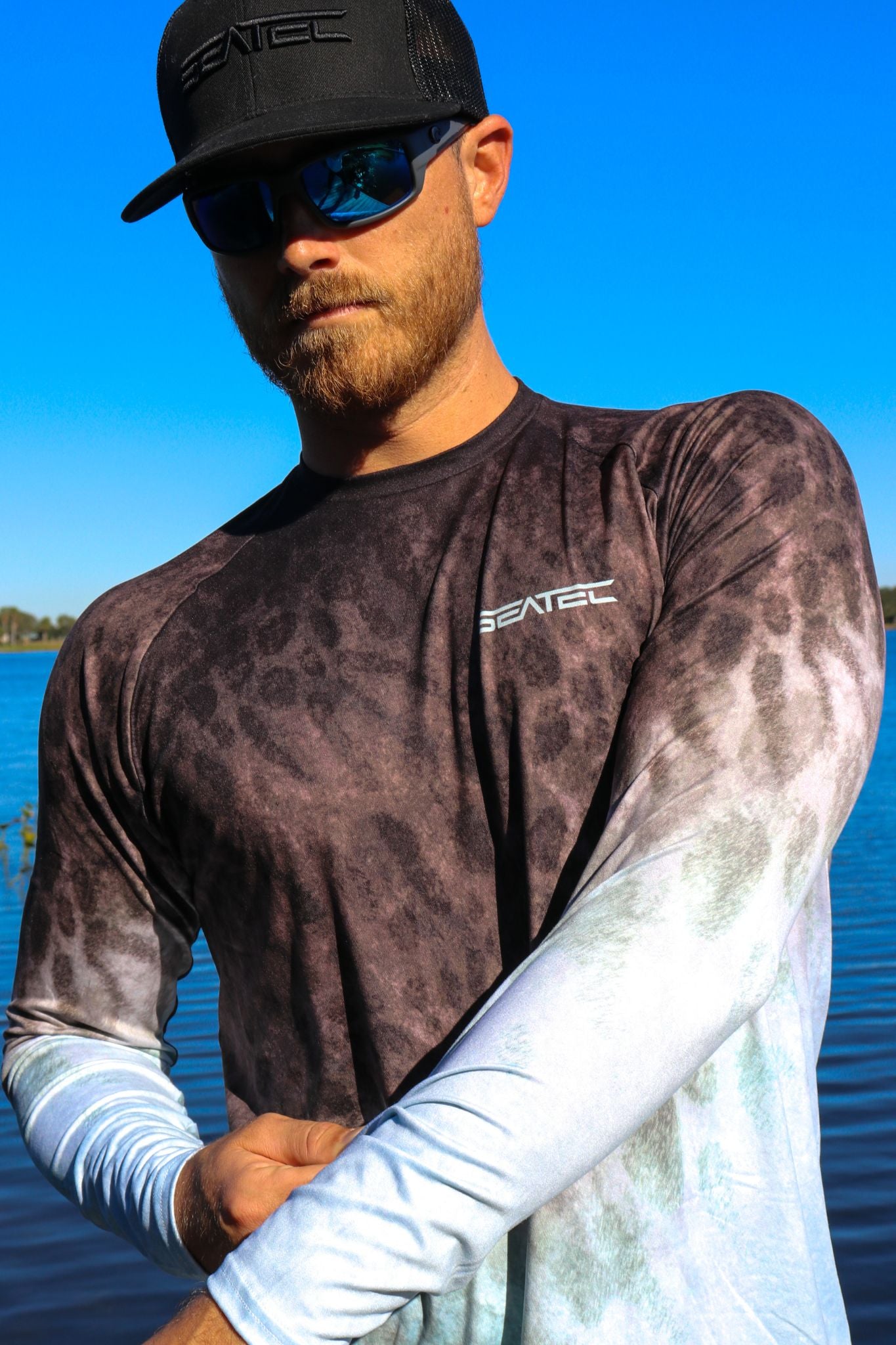 Tiger Shark Men's Hooded Performance Shirt – Lightweight, moisture-wicking fishing shirt for active outdoor use with UPF sun protection