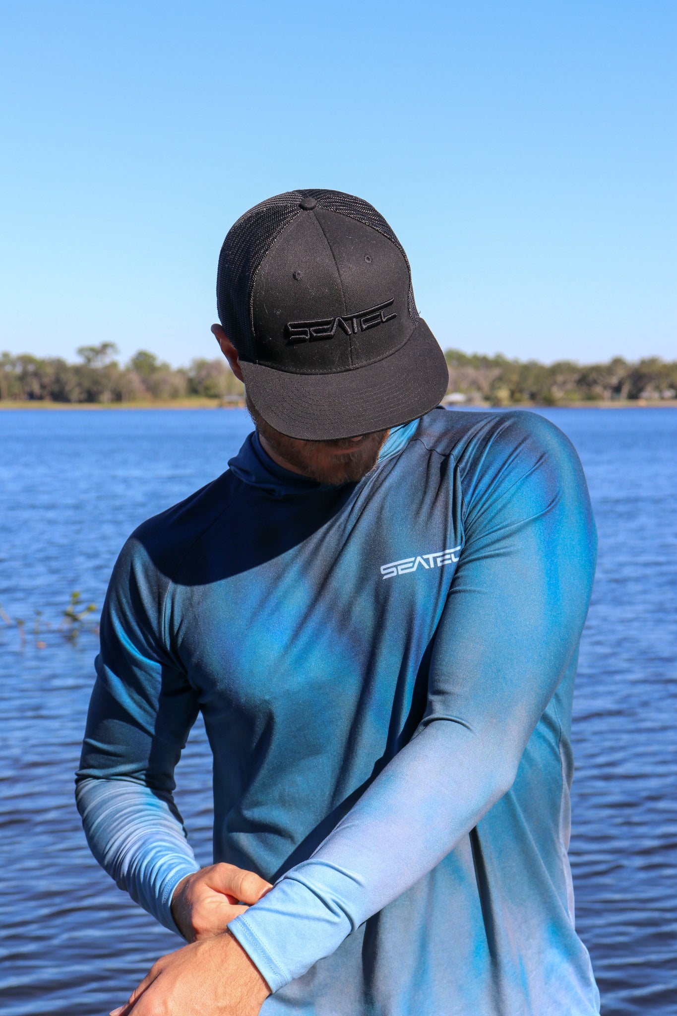 Wahoo Men's Hooded Performance Shirt – Lightweight, moisture-wicking fishing shirt for active outdoor use with UPF sun protection