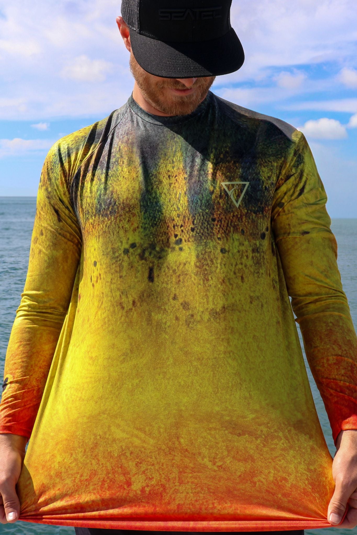 Peacock Bass Men's Crew Performance Shirt – Lightweight, moisture-wicking fishing shirt for active outdoor use with UPF sun protection